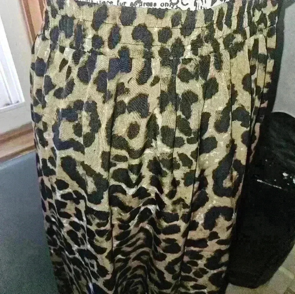 Womans Cheetah Print Womans Hi-Lo Skirt Size XL - Picture 9 of 10